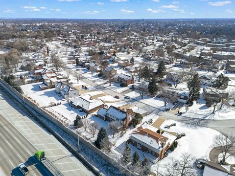 Tiny photo for 19W140 Avenue Chateaux, Oak Brook, IL 60523 (MLS # 12539132)