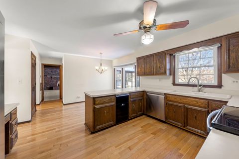 Tiny photo for 19W140 Avenue Chateaux, Oak Brook, IL 60523 (MLS # 12539132)