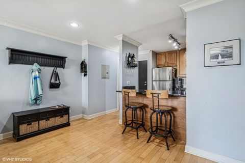 Tiny photo for 3900 N PINE GROVE Avenue #409, Chicago, IL 60613 (MLS # 12460388)