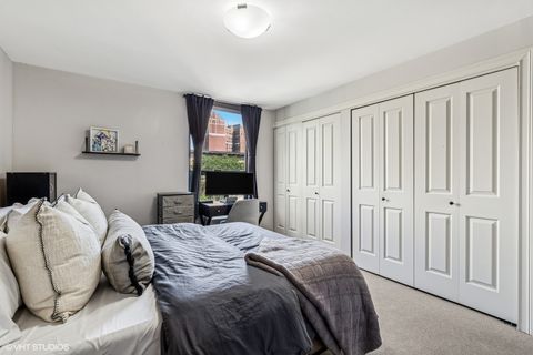 Tiny photo for 3900 N PINE GROVE Avenue #409, Chicago, IL 60613 (MLS # 12460388)