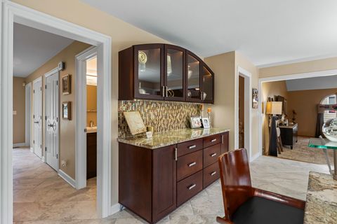 Tiny photo for 675 Red Maple Lane, Roselle, IL 60172 (MLS # 12471809)