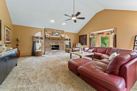Tiny photo for 675 Red Maple Lane, Roselle, IL 60172 (MLS # 12471809)