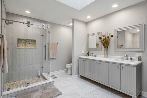 Tiny photo for 675 Red Maple Lane, Roselle, IL 60172 (MLS # 12471809)