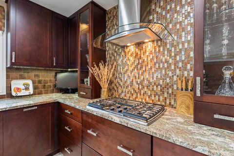 Tiny photo for 675 Red Maple Lane, Roselle, IL 60172 (MLS # 12471809)