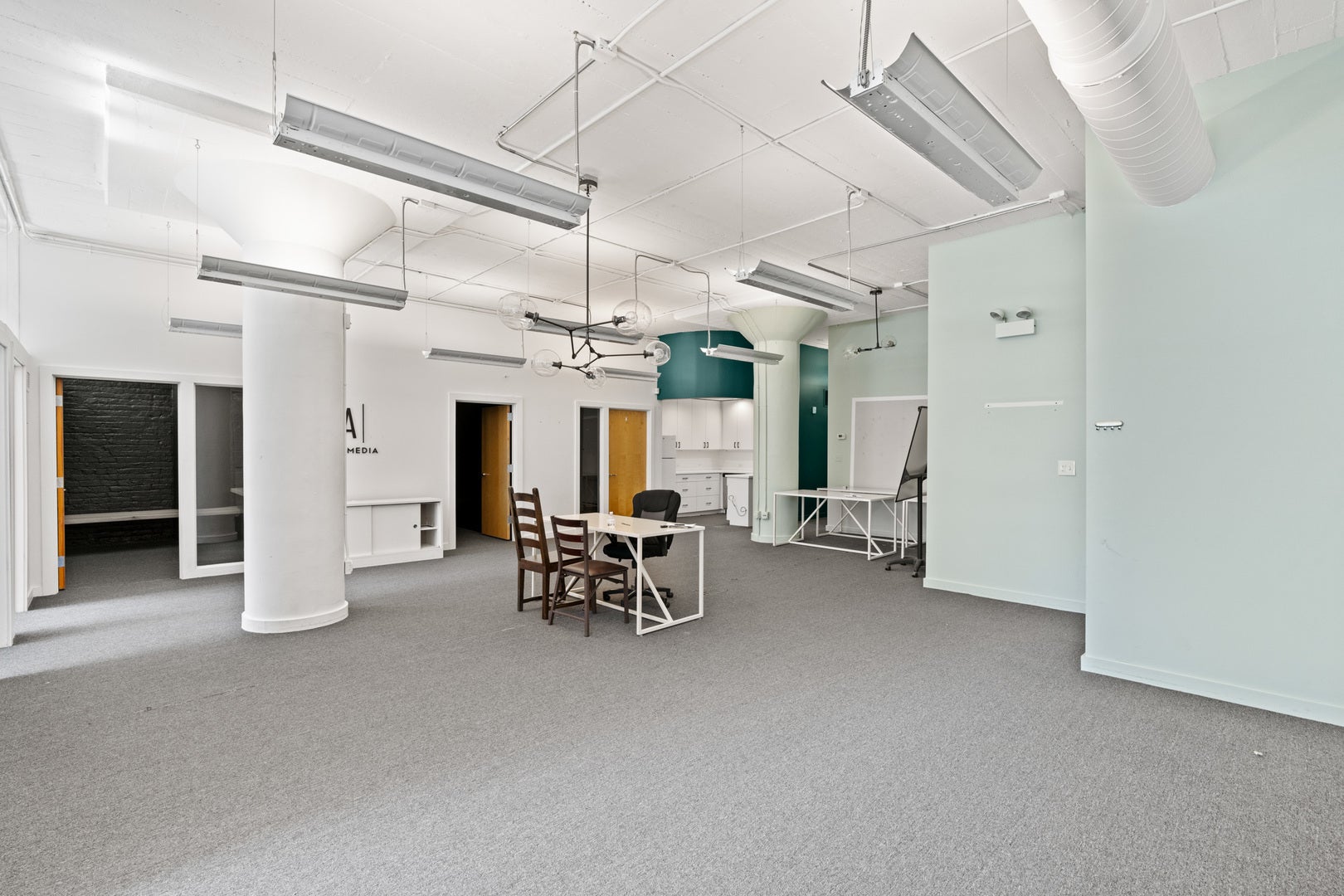 222 W Ontario Street 200