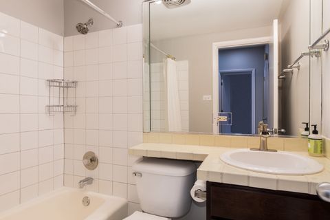 Tiny photo for 648 W Belden Avenue #B, Chicago, IL 60614 (MLS # 12511277)