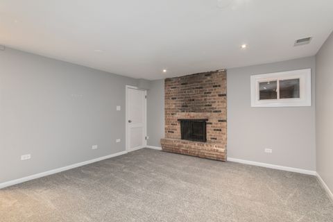 Tiny photo for 648 W Belden Avenue #B, Chicago, IL 60614 (MLS # 12511277)