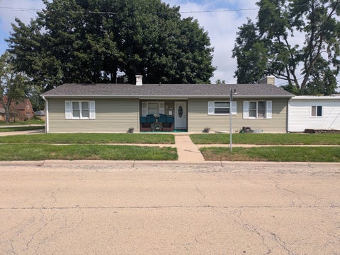 Photo of 1818 W Monroe Street, Waukegan, IL 60085 (MLS # 12737595)