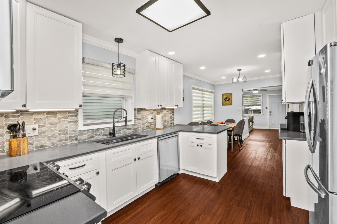 6345 W Warwick Avenue