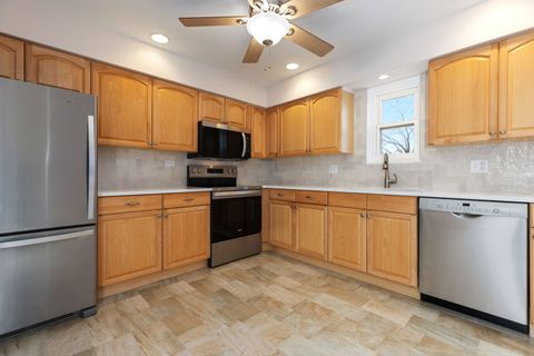 Tiny photo for 1501 Darien Lake Drive #201, Darien, IL 60561 (MLS # 12572946)