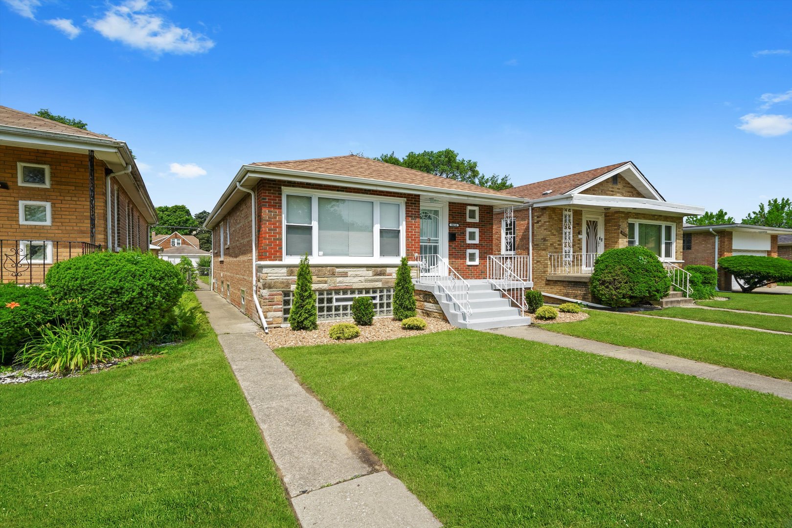 8414 S King Drive