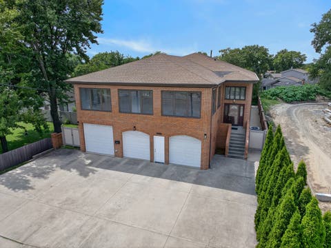 Tiny photo for 1046 S Main Street, Lombard, IL 60148 (MLS # 12741309)