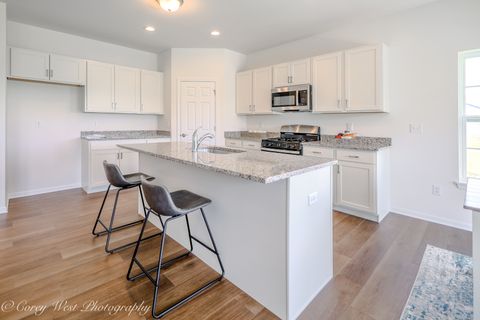 Tiny photo for 300 N Aspen Drive, Cortland, IL 60112 (MLS # 12656441)