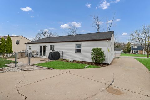 Tiny photo for 1320 Elm Drive, Schaumburg, IL 60194 (MLS # 12620998)