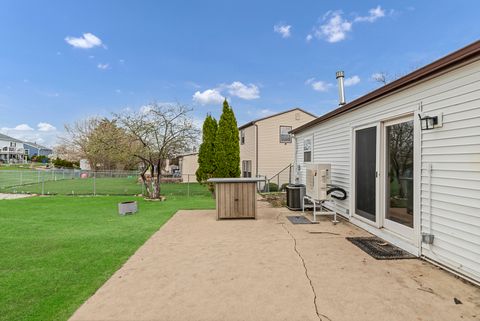 Tiny photo for 1320 Elm Drive, Schaumburg, IL 60194 (MLS # 12620998)