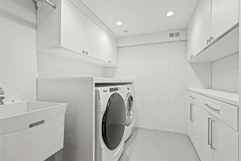 Tiny photo for Kenilworth, IL 60043 (MLS # 12577917)