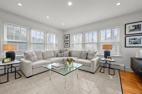 Tiny photo for Kenilworth, IL 60043 (MLS # 12577917)
