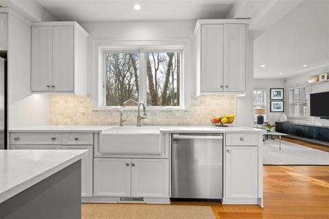 Tiny photo for Kenilworth, IL 60043 (MLS # 12577917)