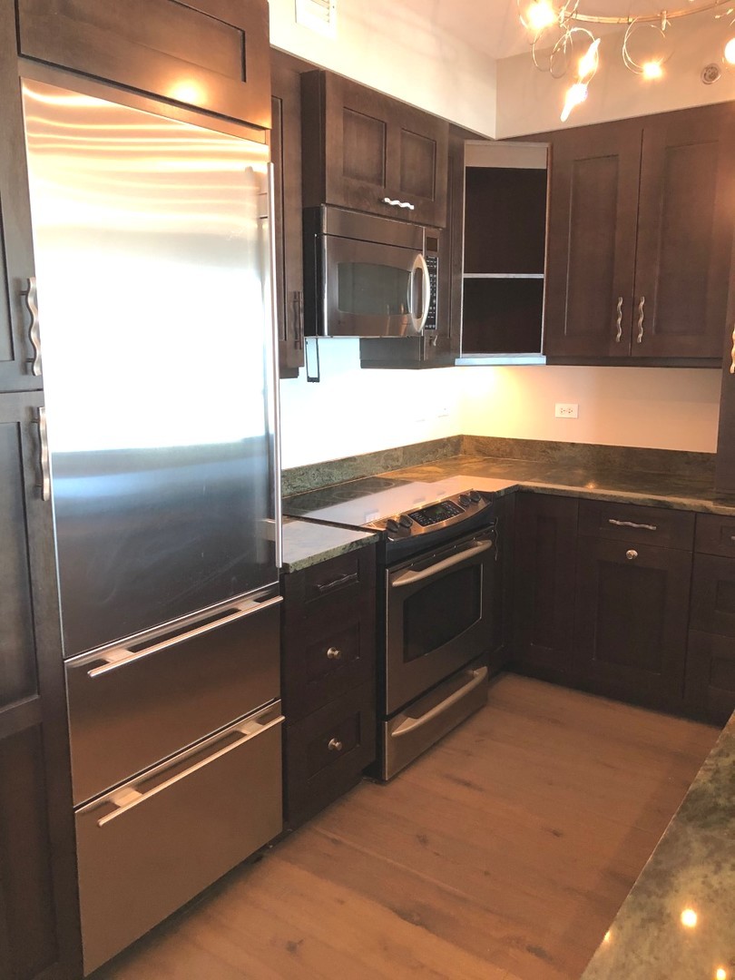 130 N Garland Court 2107