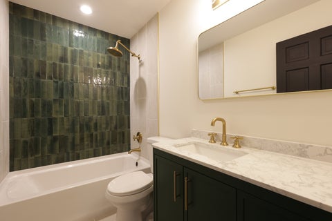 Tiny photo for 569 Boardman Circle, Bolingbrook, IL 60440 (MLS # 12667741)