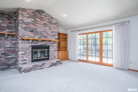 Tiny photo for 2809 32ND Avenue Drive, Moline, IL 61265 (MLS # QC4269058)