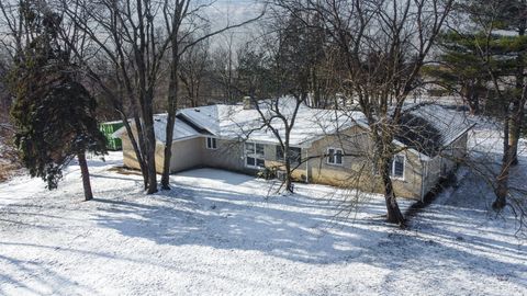 A home in Monee