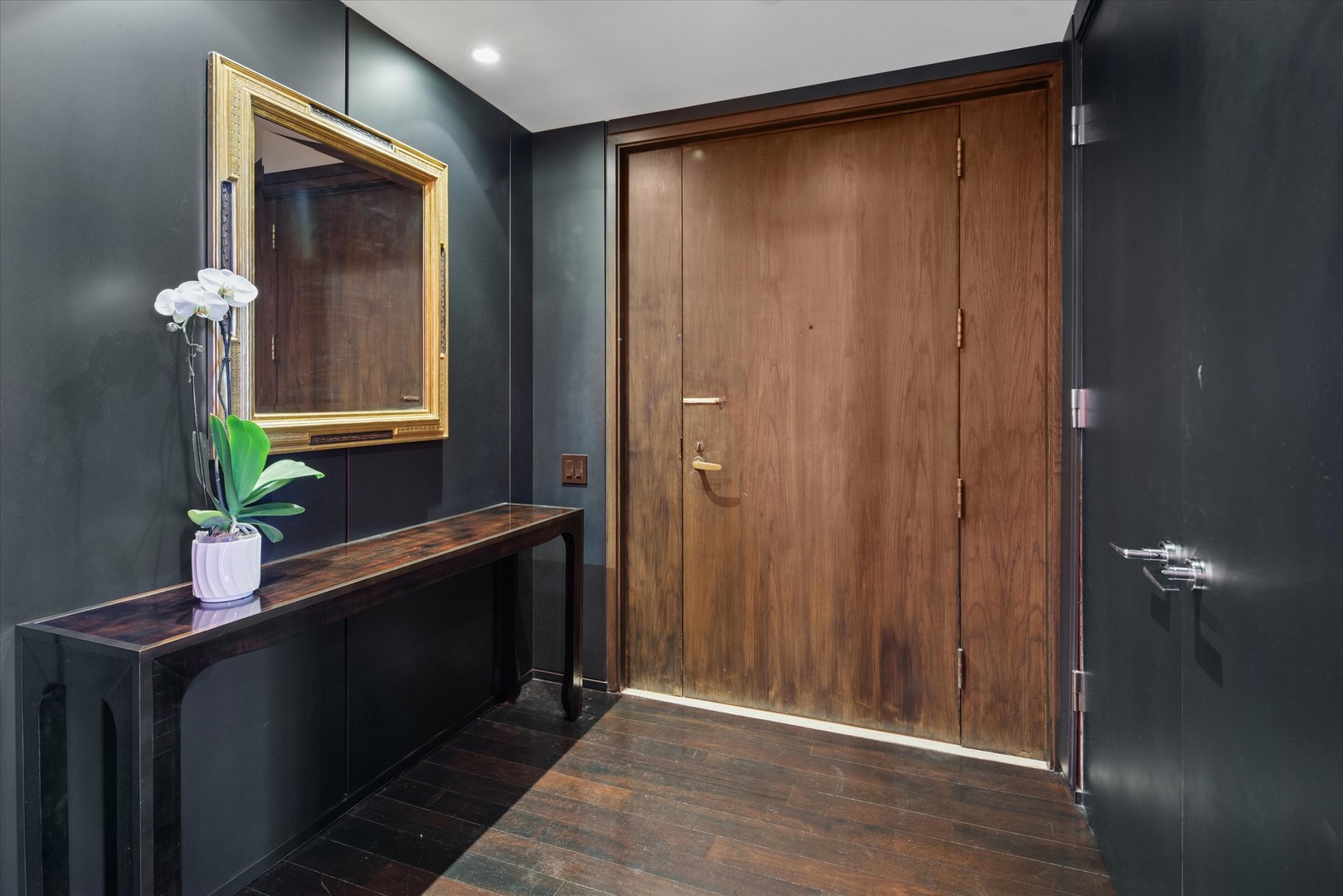 180 E Pearson Street 3401