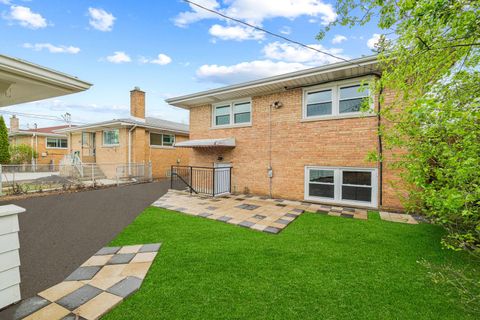 Tiny photo for 4525 N Plainfield Avenue, Norridge, IL 60706 (MLS # 12566789)