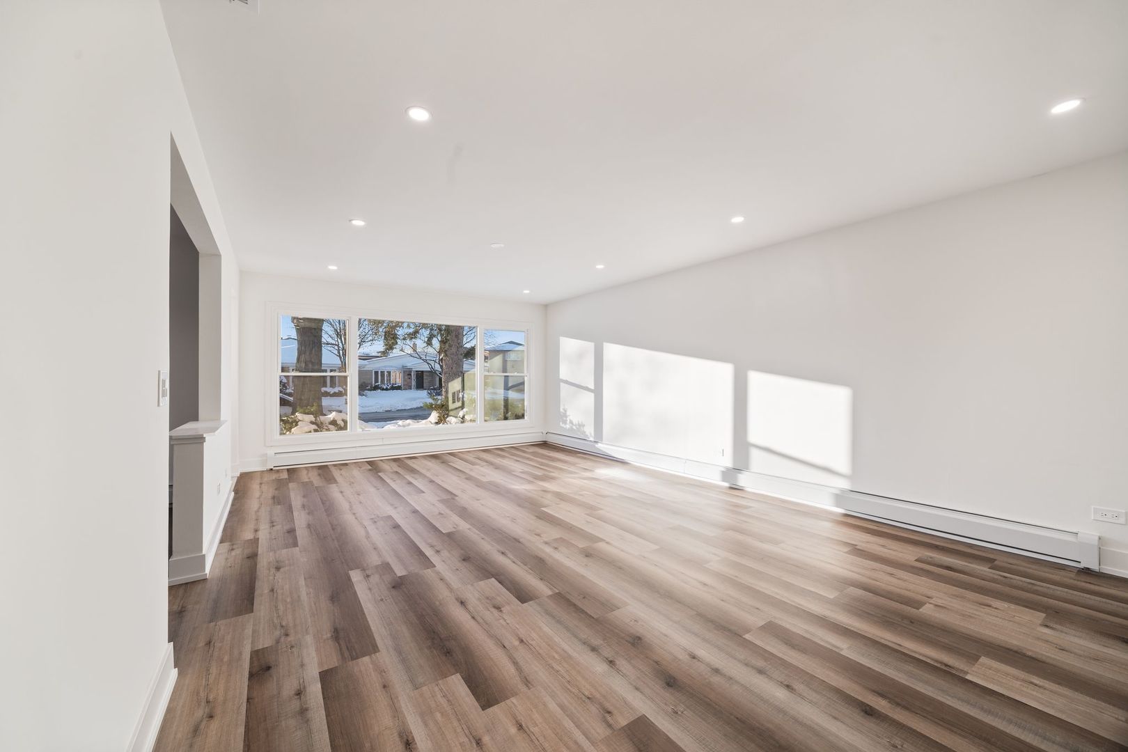 4525 N Plainfield Avenue