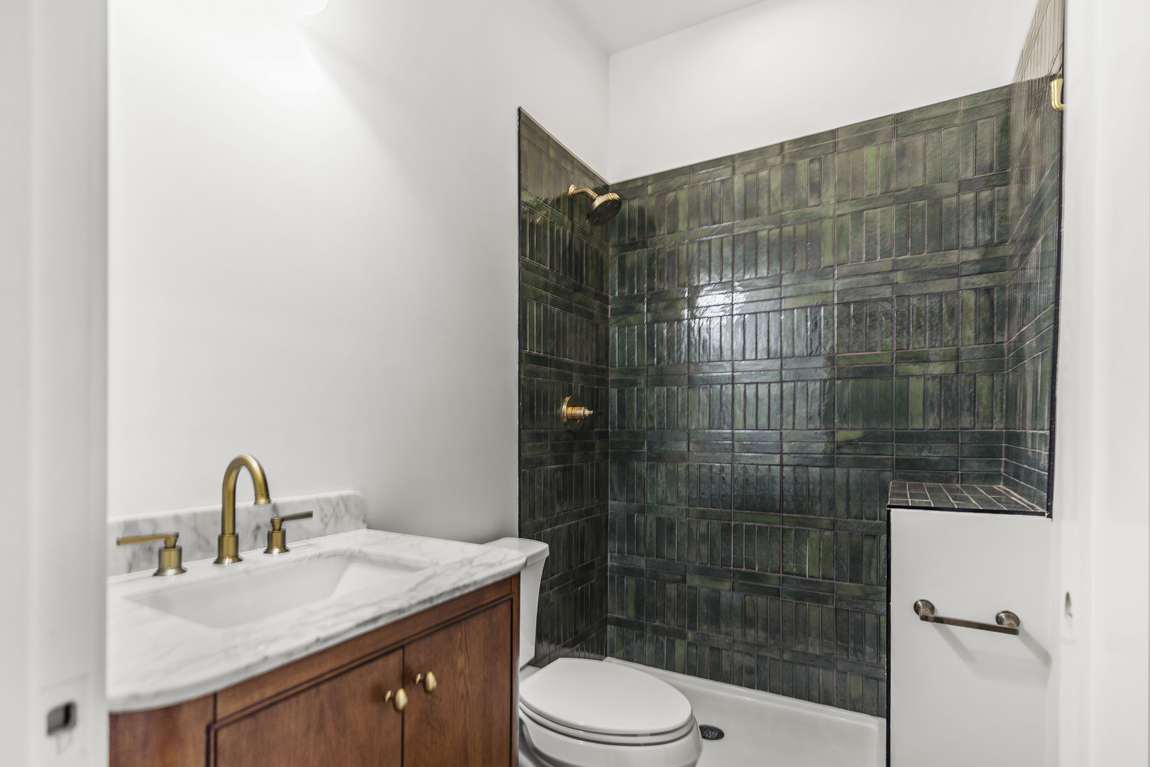 2862 S Keeley Street