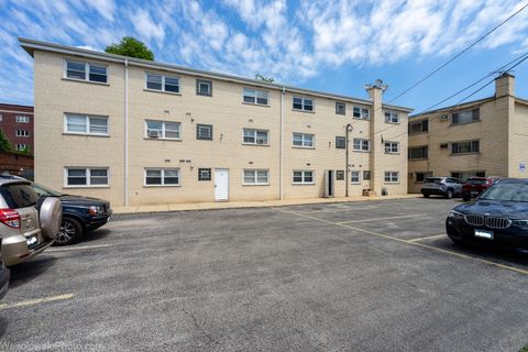 Tiny photo for 1353 Perry Street #5, Des Plaines, IL 60016 (MLS # 12532357)