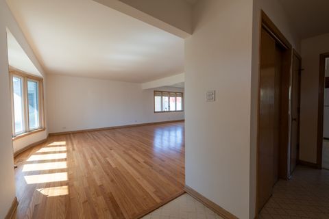 Tiny photo for 10916 Kingston Street, Westchester, IL 60154 (MLS # 12469810)