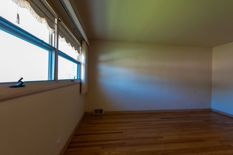 Tiny photo for 10916 Kingston Street, Westchester, IL 60154 (MLS # 12469810)