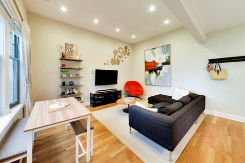 Tiny photo for 1415 W Rascher Avenue #302, Chicago, IL 60640 (MLS # 12732487)