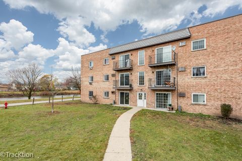 159 W Elk Trail 359 Carol Stream IL 60188
