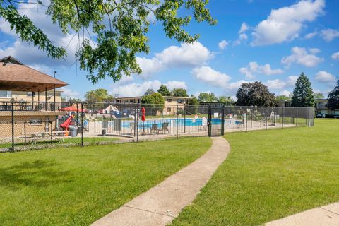 Tiny photo for 23 King Arthur Court #6, Northlake, IL 60164 (MLS # 12458354)