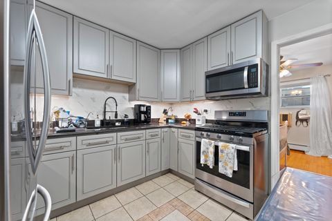 Tiny photo for 23 King Arthur Court #6, Northlake, IL 60164 (MLS # 12458354)