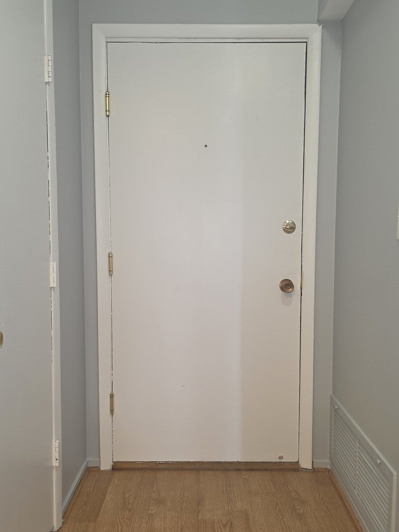2000 BAYSIDE Drive 304