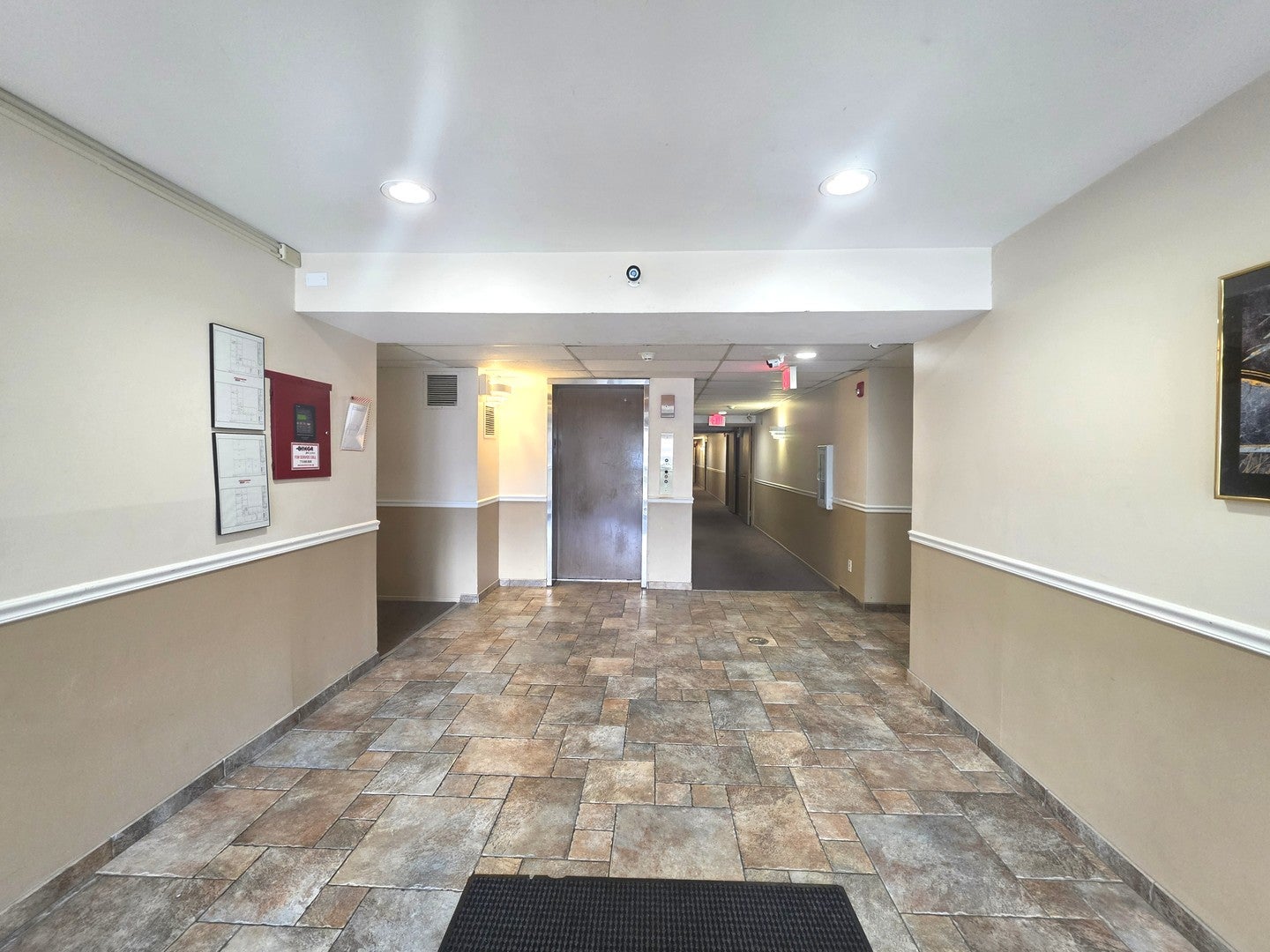 2000 BAYSIDE Drive 304