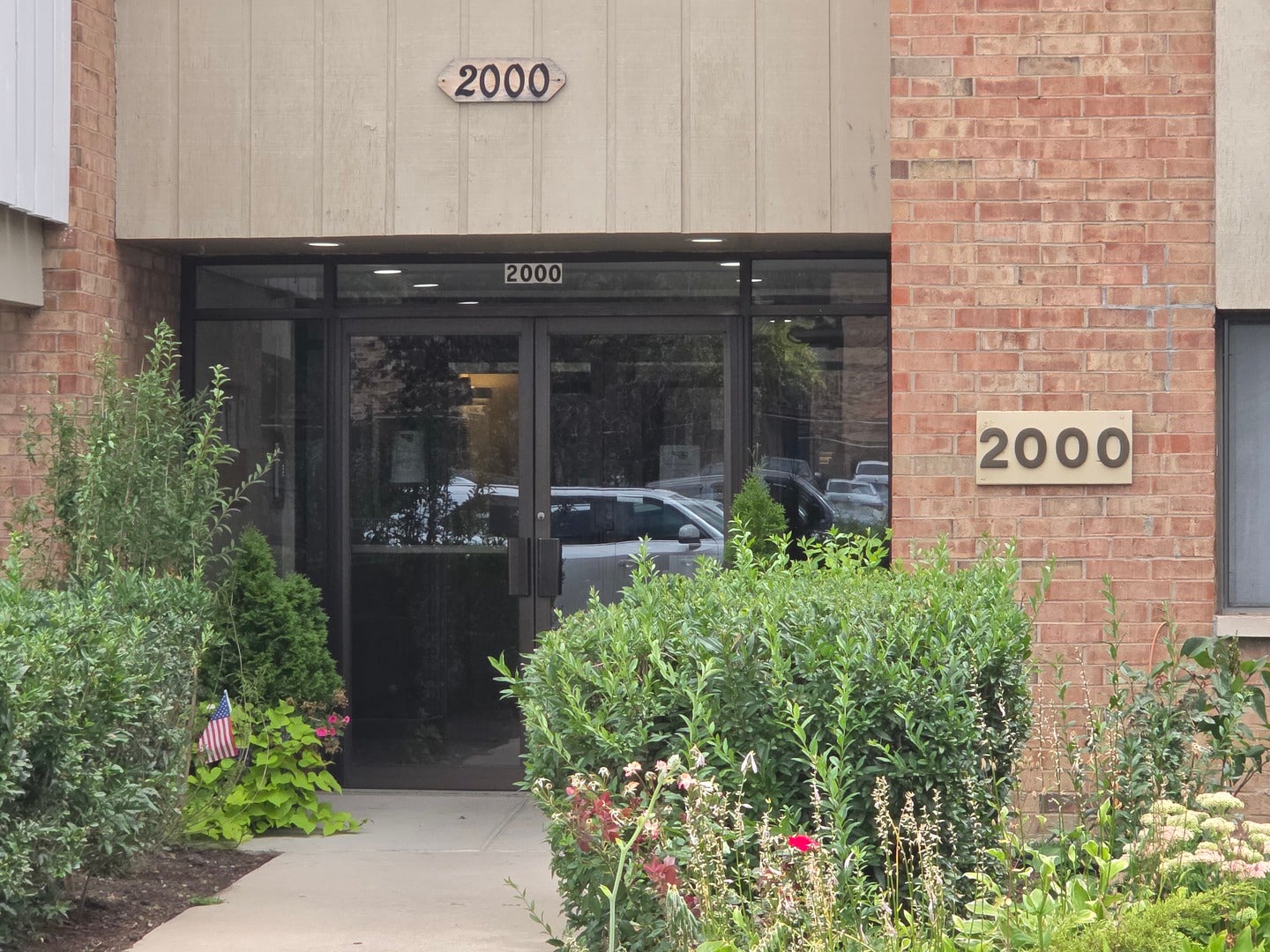 2000 BAYSIDE Drive 304