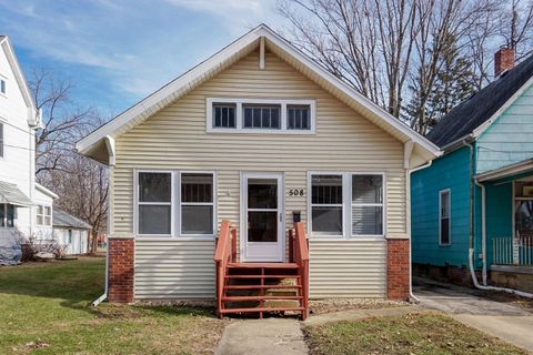 Photo of 508 N School Street, Normal, IL 61761 (MLS # 12542235)