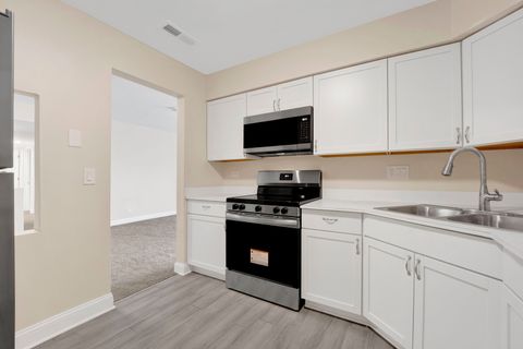 Tiny photo for 1145 Pleasant Run Drive #609, Wheeling, IL 60090 (MLS # 12602242)