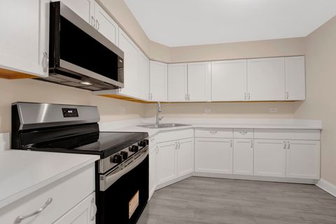 Tiny photo for 1145 Pleasant Run Drive #609, Wheeling, IL 60090 (MLS # 12602242)