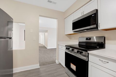 Tiny photo for 1145 Pleasant Run Drive #609, Wheeling, IL 60090 (MLS # 12602242)