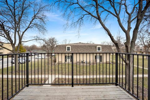 Tiny photo for 1145 Pleasant Run Drive #609, Wheeling, IL 60090 (MLS # 12602242)