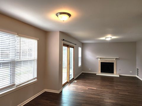 Tiny photo for 1186 BLACKBURN Drive #1186, Grayslake, IL 60030 (MLS # 12543186)