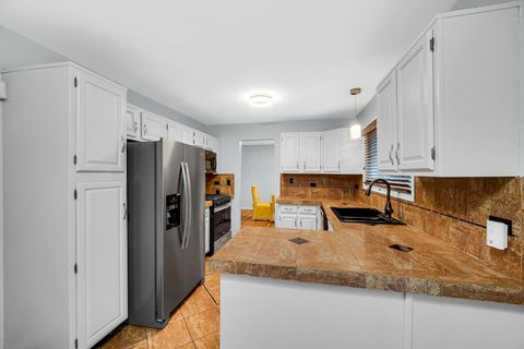 Tiny photo for 40 Huntingwood Road, Matteson, IL 60443 (MLS # 12588802)