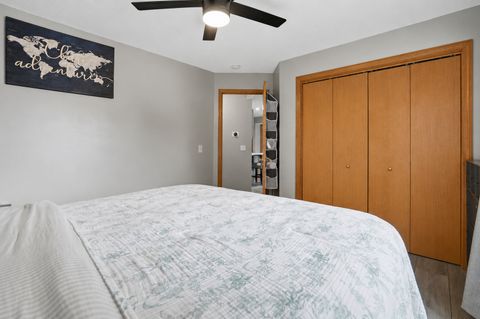 Tiny photo for 4165 Mallard Court #5, Bettendorf, IA 52722 (MLS # 12684961)