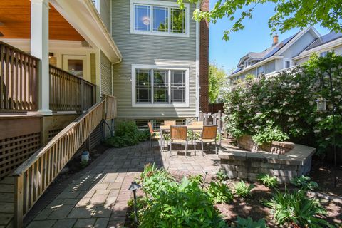 Tiny photo for 534 N Marion Street, Oak Park, IL 60302 (MLS # 12647556)