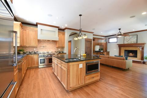 Tiny photo for 534 N Marion Street, Oak Park, IL 60302 (MLS # 12647556)